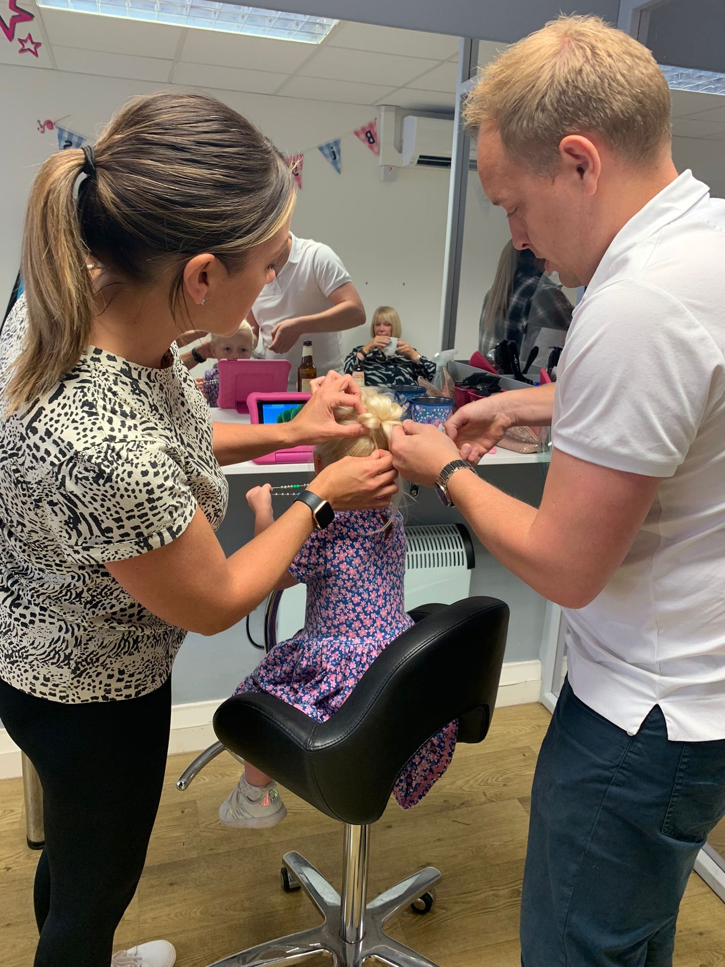 Daddy & Daughter Hair Class - Little Bigheads