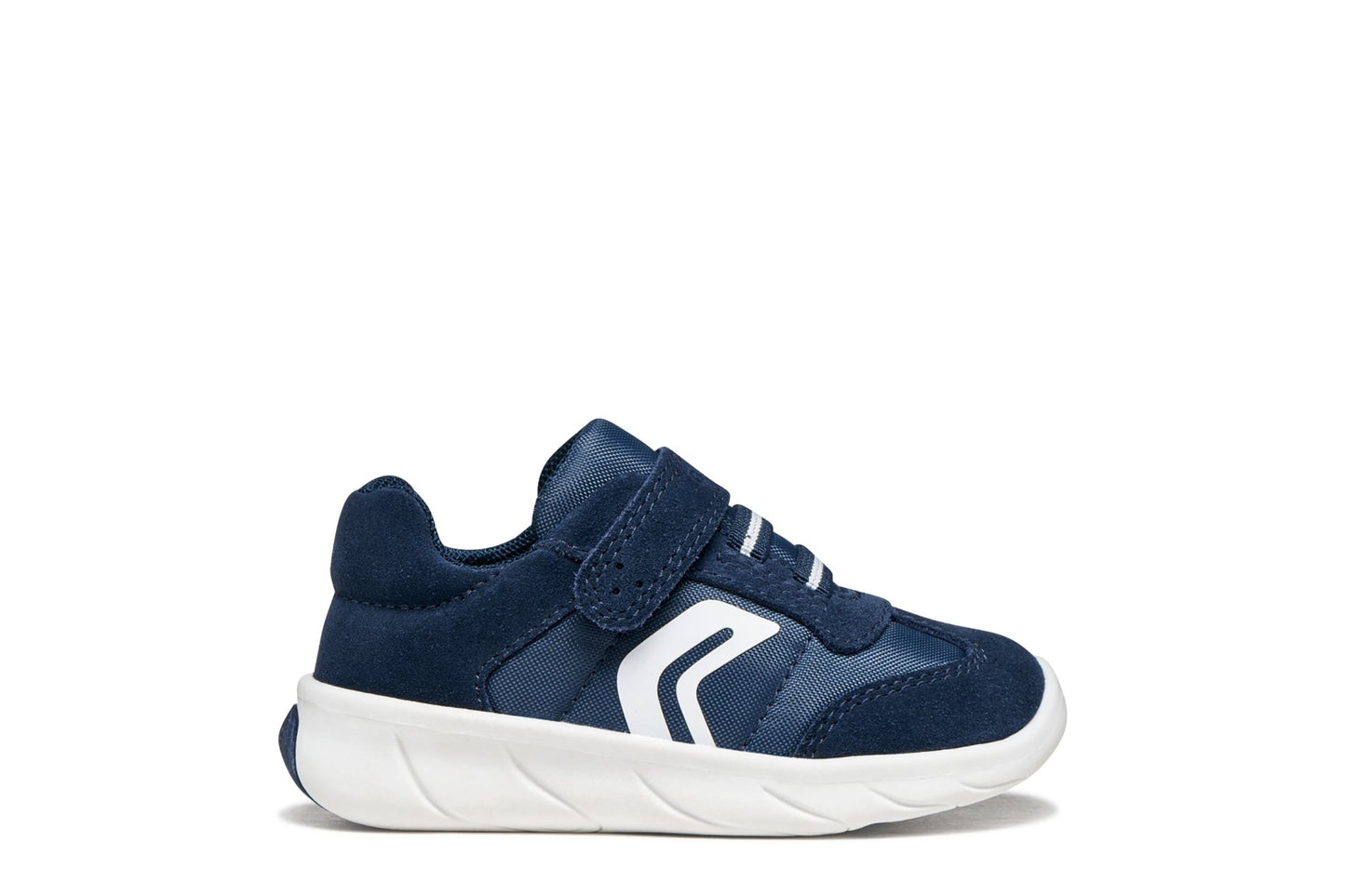 Light Navy and white Geox Foot Run baby barefoot trainer with mesh-and-suede upper, elastic laces, Velcro strap, and flexible natural-motion sole.